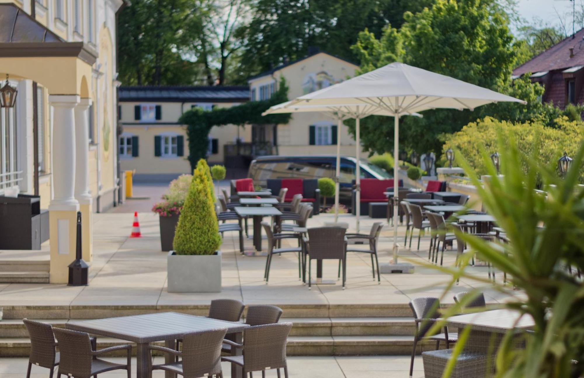Hotel Am Schlosspark Zum Kurfuerst Oberschleißheim Екстериор снимка