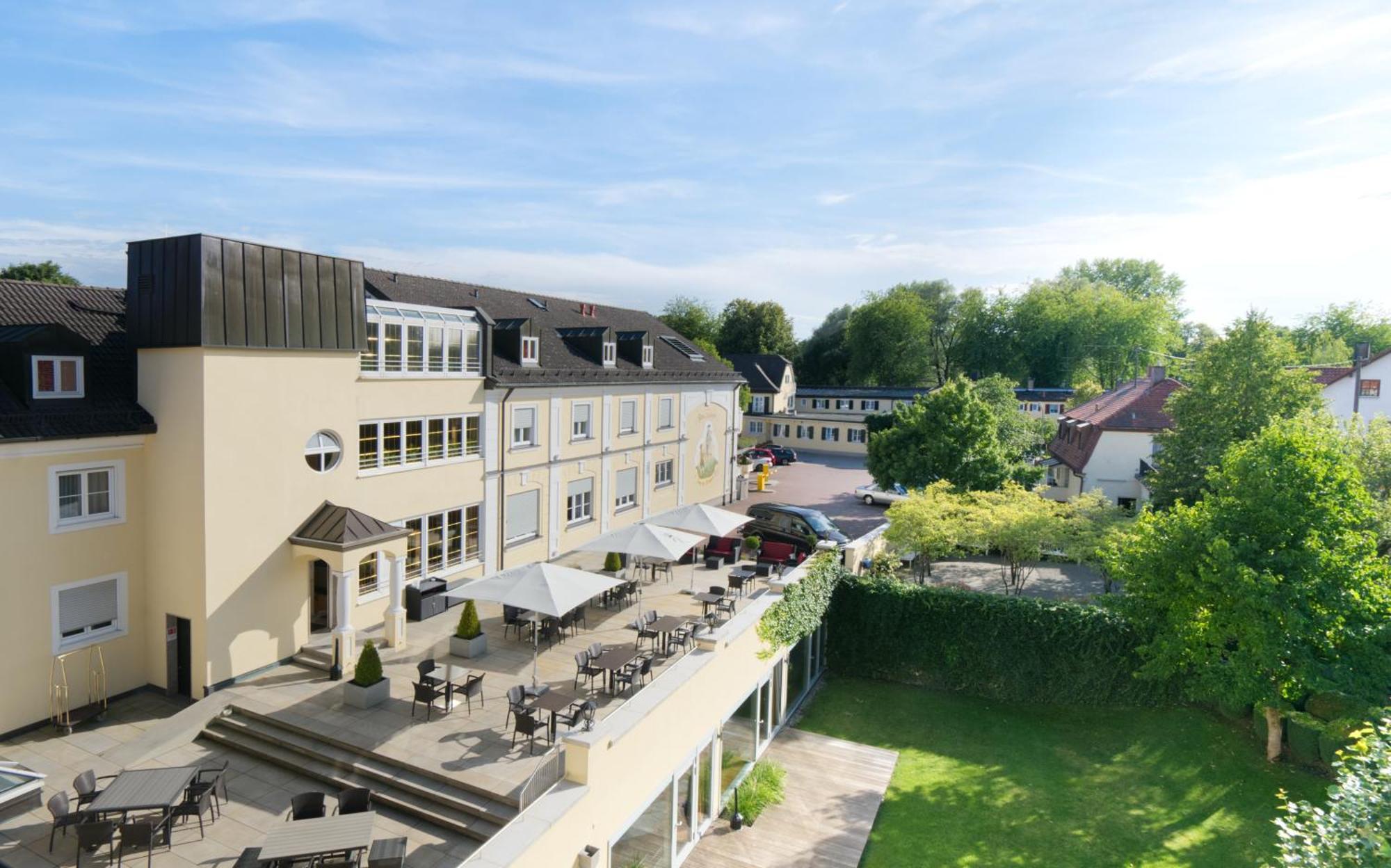 Hotel Am Schlosspark Zum Kurfurst Oberschleißheim Екстериор снимка